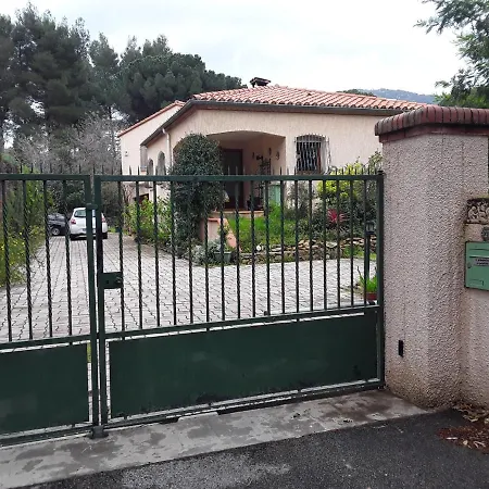 Bed & Breakfast Les Alberes *